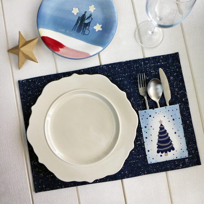 Snowflakes Pocket Placemats